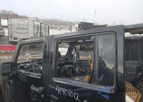 2013 Jeep Wrangler Unlimited Sport из США, поврежденный, VIN 1C4BJWDG2DL511164